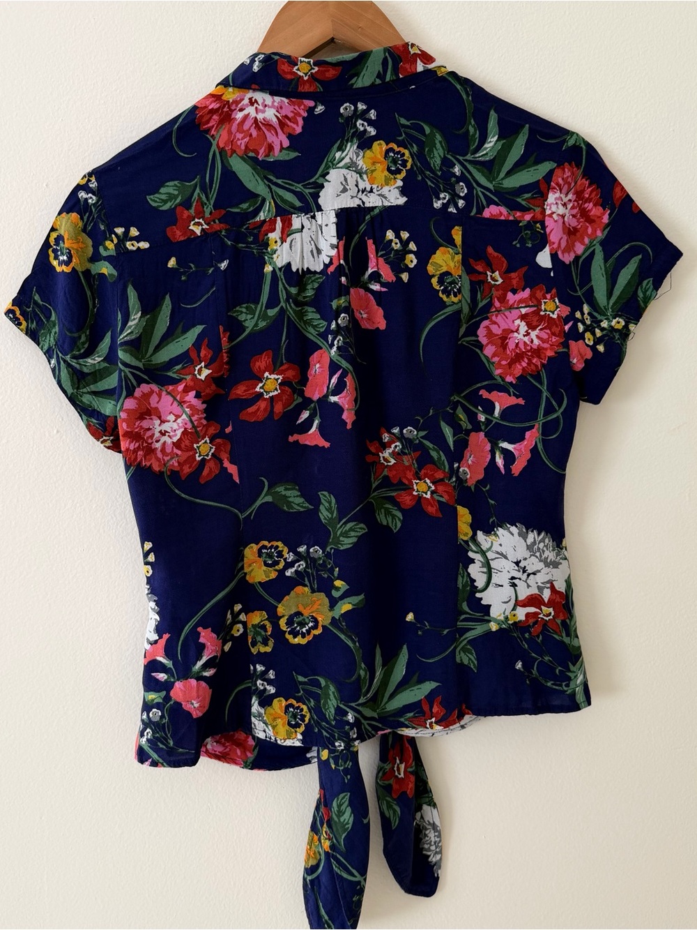 Anthropologie Navy Floral Button-Front Tie Short-Sleeve Top - Picture 7 of 8